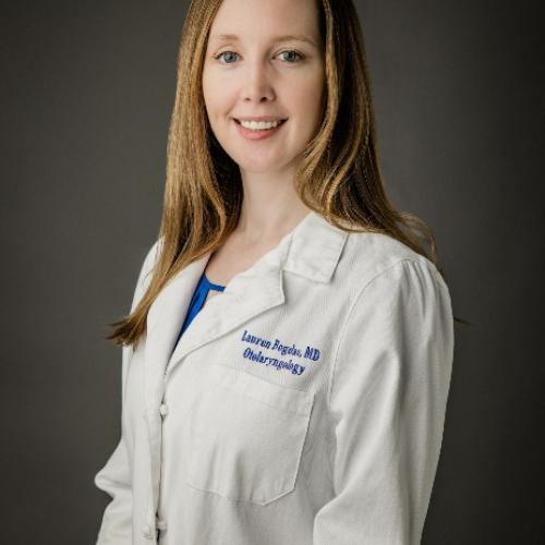 Dr. Lauren Bogdan headshot